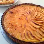 Tarte aux pêches fraîches : la meilleure recette maison facile et gourmande