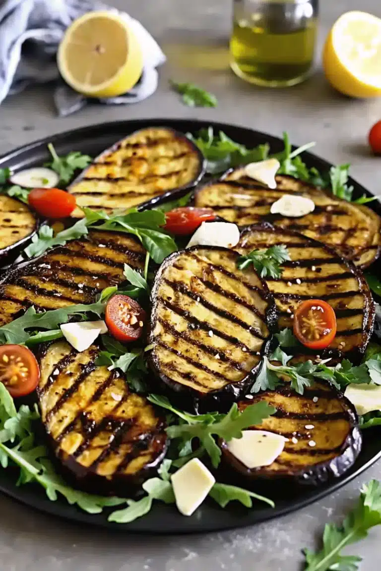 Aubergines marinées et sautées à l'ail
