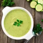 Soupe de courgettes simple